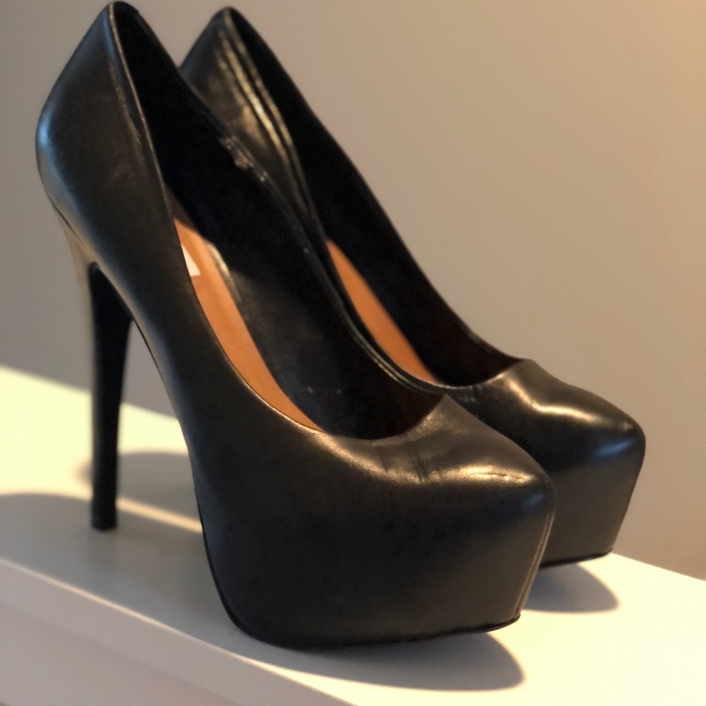 Steve Heels!